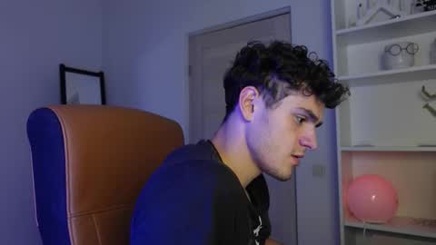    online show from 10.06.25