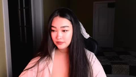 Snapshot of erica_wayne chatting on 03.11.25 Erica Wayne online show from 03.11.25