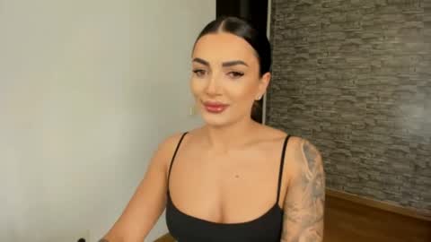 Snapshot of erica_xoo chatting on 05.18.26 Riaaa online show from 05.18.26