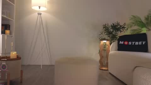 Snapshot of ericamiracle15 chatting on 12.06.24 Call me Erica online show from 12.06.24