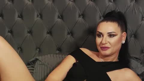 Erica online show from 02.20.25