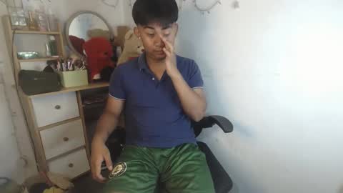 erick_cummer30 online show from 04.14.26