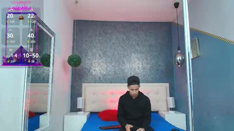   online show from 11.10.25