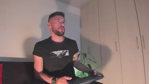 erickpritz_xh online show from 04.05.26