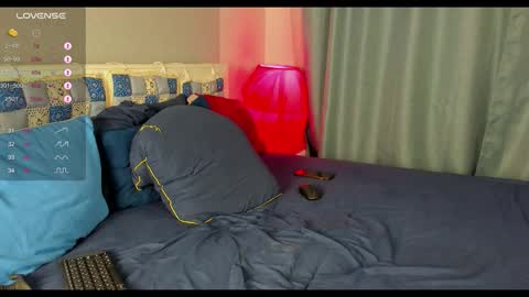 Snapshot of ericnortman chatting on 10.13.25 Eric online show from 10.13.25