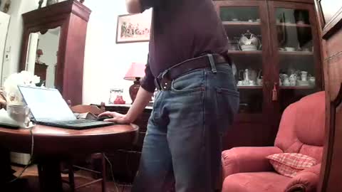 Snapshot of ericstephcam31 chatting on 12.04.25 Steph et Eric online show from 12.04.25