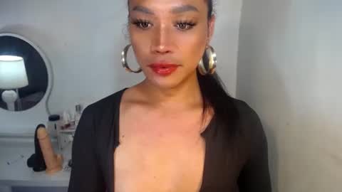 erika_madrigal online show from 09.24.25