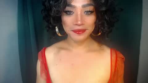 erika_madrigal online show from 11.18.25