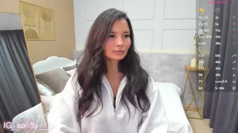 Erika online show from 11.18.25