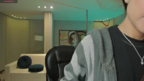 Erika Benz online show from 10.27.25