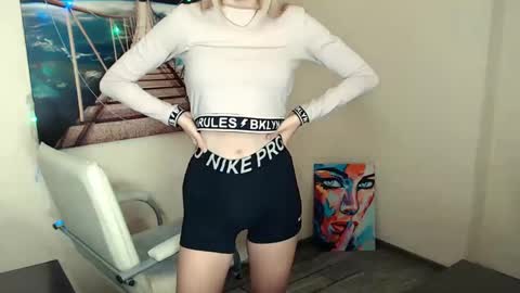 Erika online show from 03.05.25