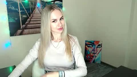 Erika online show from 09.18.25