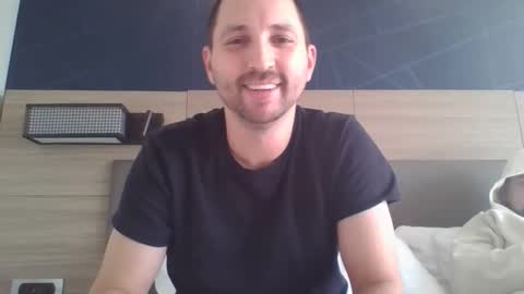 e online show from 12.04.25