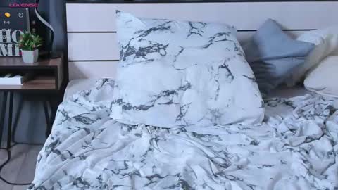 Melissa online show from 10.14.25