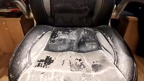 Snapshot of erlektroboy2 chatting on 02.10.25 Erlektroboy2s online show from 02.10.25