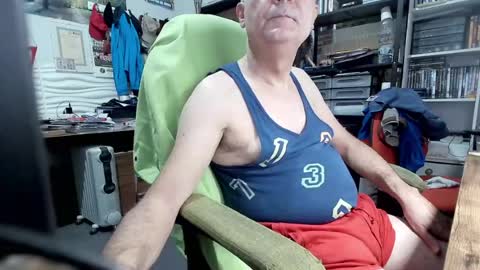 Snapshot of ernello chatting on 06.07.26 ernello online show from 06.07.26