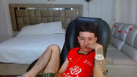 Snapshot of eroboyxox chatting on 02.21.26 eroboyxox online show from 02.21.26