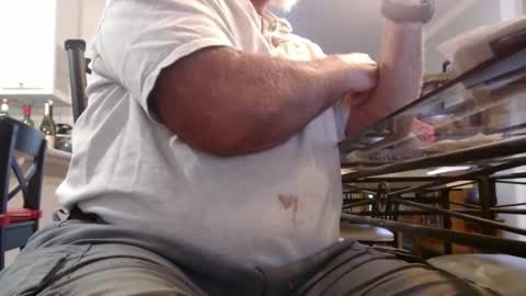 Snapshot of eros2121 chatting on 10.02.25 eros online show from 10.02.25