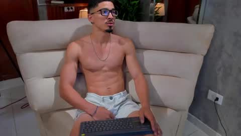 Snapshot of eros_becker_ chatting on 04.24.26 eros_becker_ online show from 04.24.26