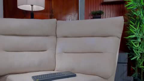 Snapshot of eros_becker_ chatting on 04.25.26 eros_becker_ online show from 04.25.26