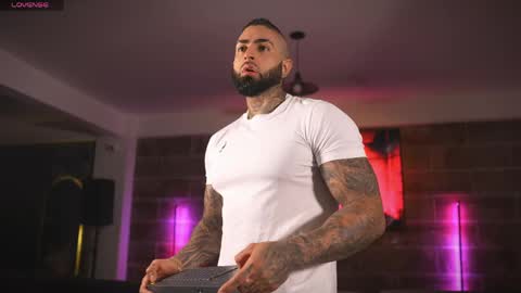 EROS DARK online show from 04.05.26