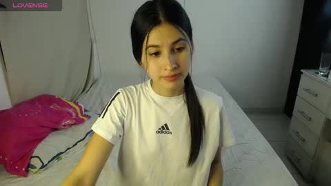 erosgirls_ online show from 09.30.25