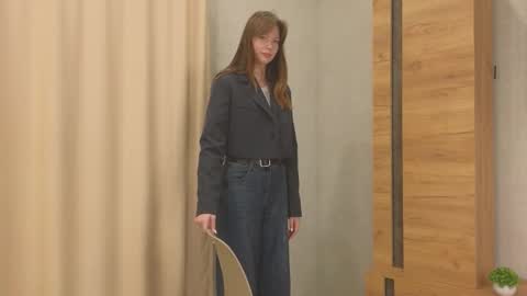 Lily online show from 10.20.25