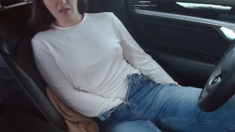 Melissa   online show from 10.12.25