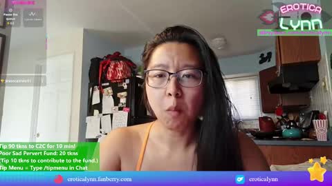 Lynn   online show from 10.08.25