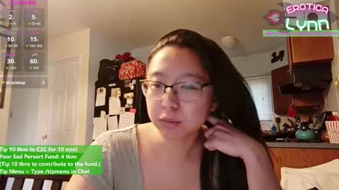 Lynn   online show from 11.19.25