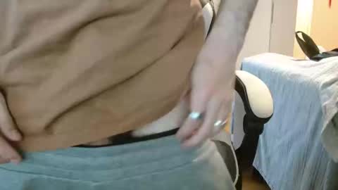 Snapshot of erzzoofr chatting on 11.09.25 Erzzoo online show from 11.09.25