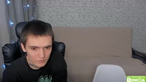 Snapshot of eshcka chatting on 02.11.25 Megan and Brad online show from 02.11.25