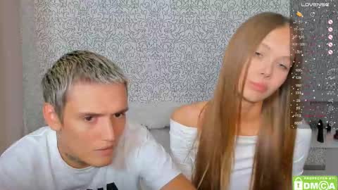 Snapshot of eshcka chatting on 09.11.25 Megan and Brad online show from 09.11.25