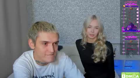 Snapshot of eshcka chatting on 11.21.25 Megan and Brad online show from 11.21.25