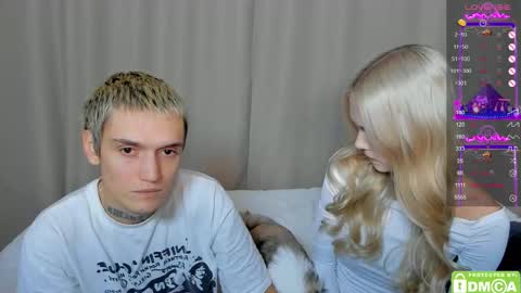 Snapshot of eshcka chatting on 11.23.25 Megan and Brad online show from 11.23.25