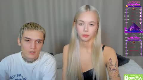 Snapshot of eshcka chatting on 11.26.25 Megan and Brad online show from 11.26.25