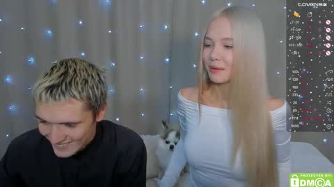 Snapshot of eshcka chatting on 12.05.25 Megan and Brad online show from 12.05.25