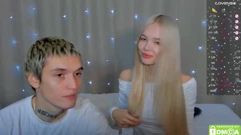 Snapshot of eshcka chatting on 12.14.25 Megan and Brad online show from 12.14.25