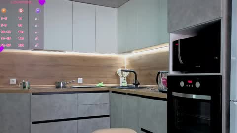 EshleGreen online show from 04.09.26