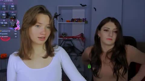 esma_shine online show from 10.19.25