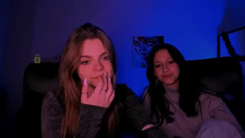 esma_shine online show from 11.13.25