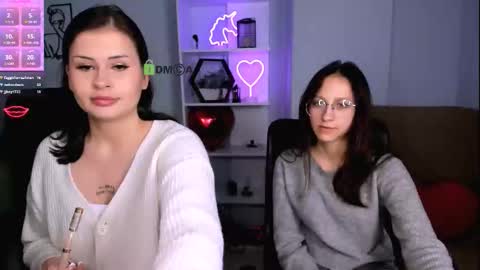 esma_shine online show from 11.26.25