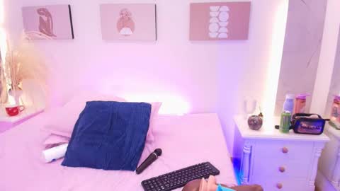 esmeralda online show from 03.13.26