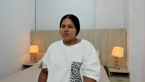 Esmeralda online show from 11.22.25