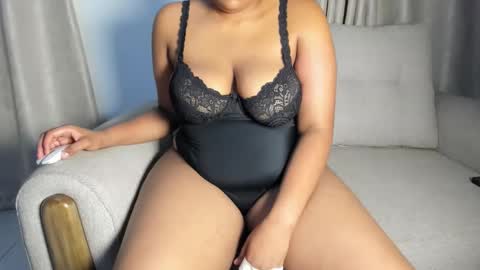Esme online show from 10.06.25