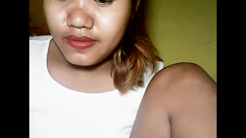 Snapshot of especialgirl_28 chatting on 12.17.24 especialgirl_28 online show from 12.17.24