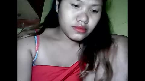 Snapshot of especialgirl_28 chatting on 12.25.24 especialgirl_28 online show from 12.25.24