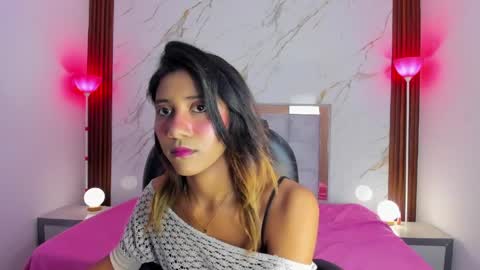 Snapshot of esperanzamora chatting on 04.08.26 esperanzamora online show from 04.08.26