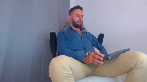 esteban online show from 02.20.25