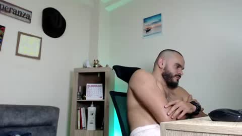 Snapshot of esteban_fer chatting on 06.15.26 Esteban Fernandez online show from 06.15.26
